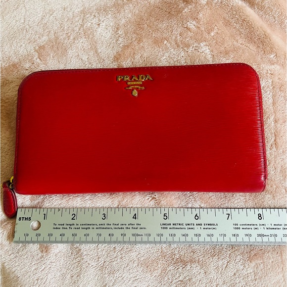 Prada Zip-Around Saffiano Leather - Picture 13 of 16